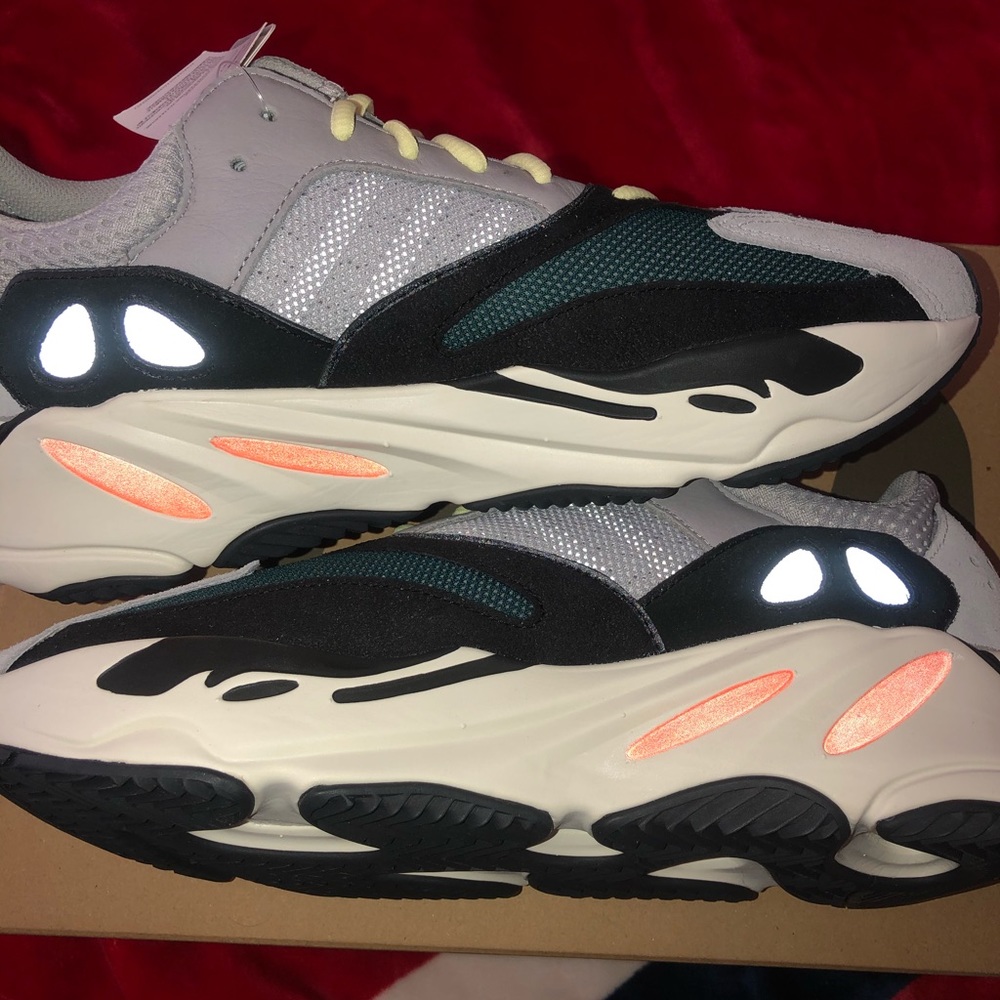 Yeezy 700 Wave Runner